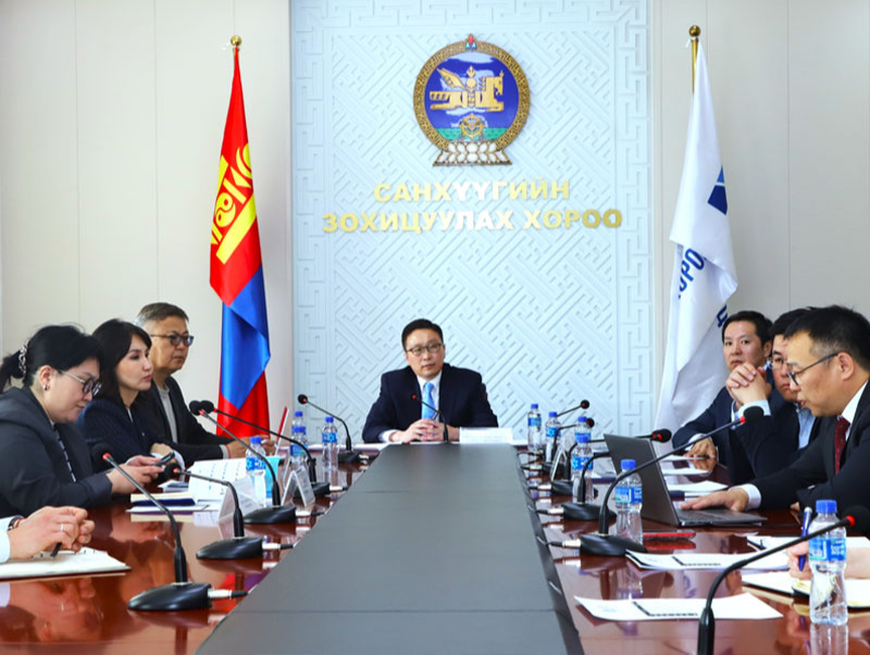 Мэргэшлийн зөвлөлөөс мэргэжилтний эрхийн үнэмлэхийг цахим хэлбэрт шилжүүлэхээр шийдвэрлэлээ